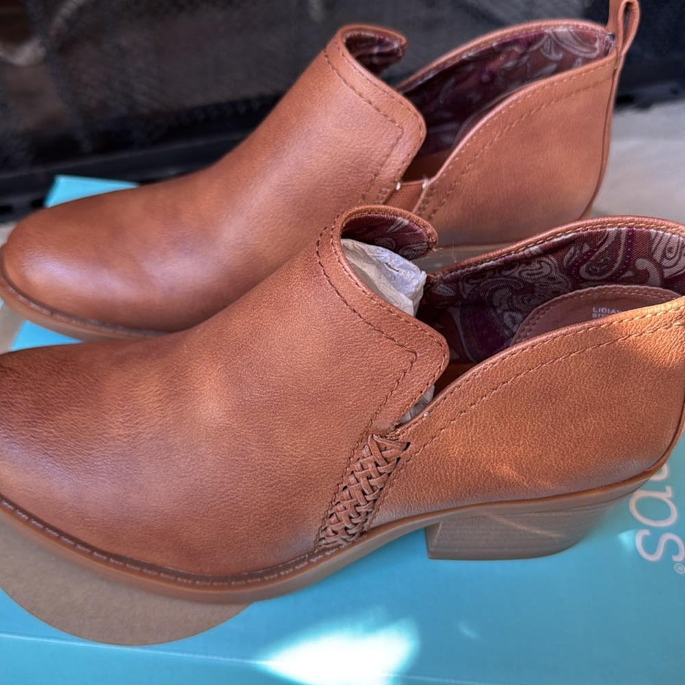 Baretraps Lidian ankle booties - Picture 3 of 9
